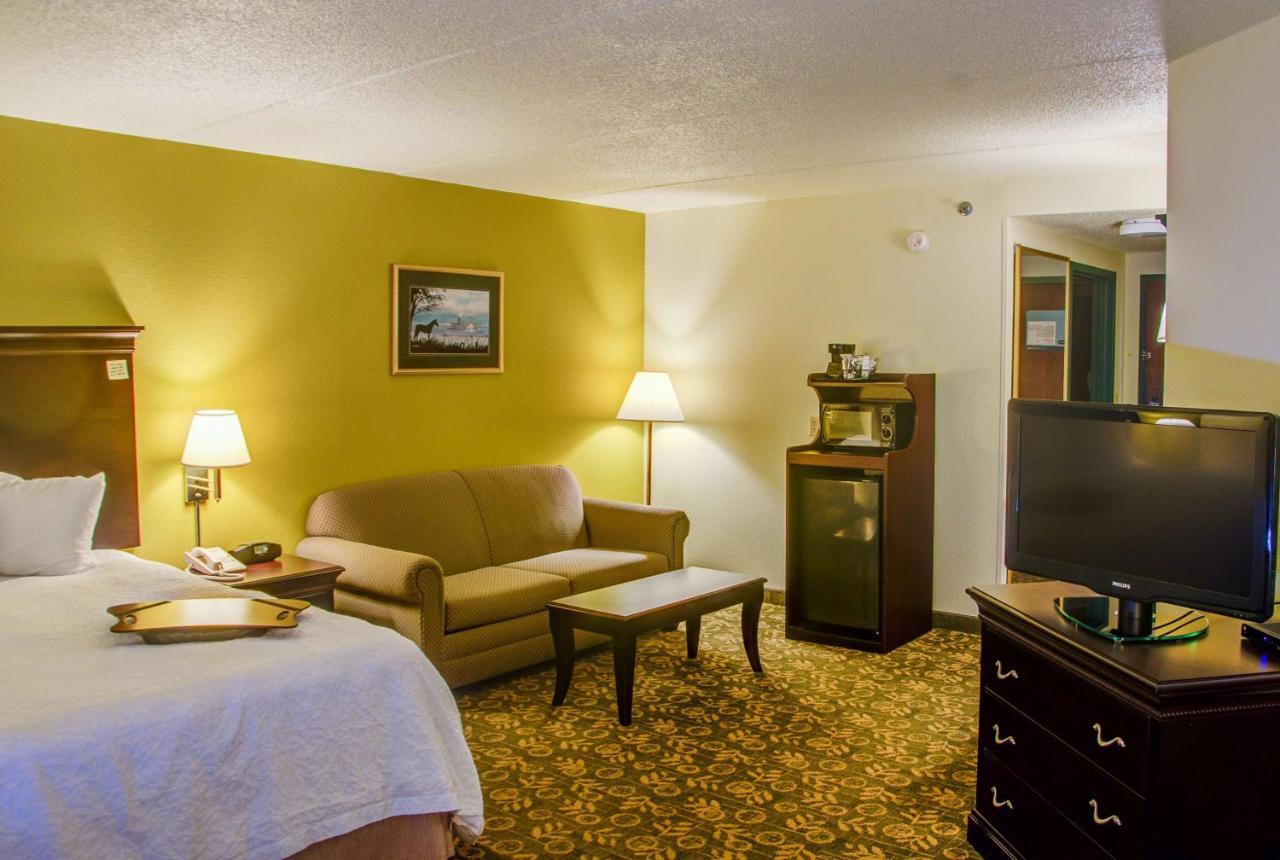 Hampton Inn Frankfort Exterior photo